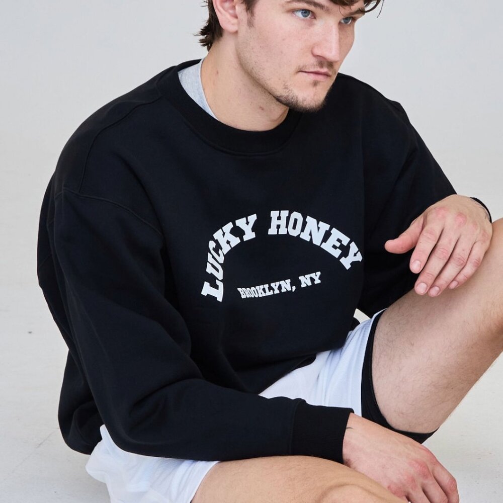 Lucky Honey Black‎ Logo Sweatshirt Cozycore Loungewear Minimalist